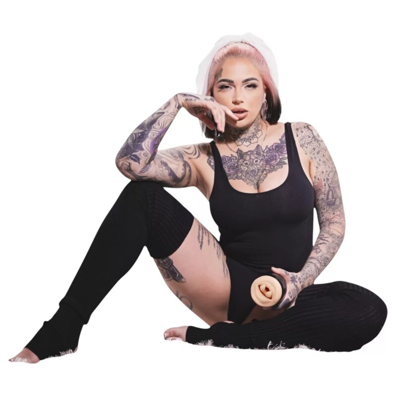 KIROO - RAVEN MOUTH REALISTIC VIPER TONGUE MASTURBATOR